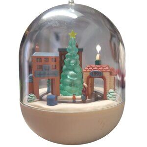 Hallmark 1993 Keepsake Ornament Last-Minute Shopping Light & Motion Christmas Vi